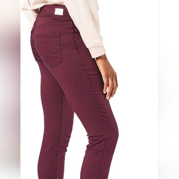 Levi’s totally shaping pull on skinny jeans Burgundy Size 27x30 - Picture 6 of 14